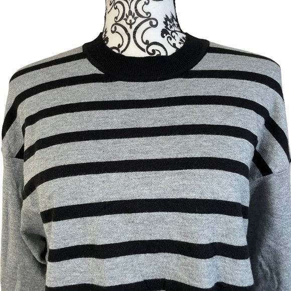 Liz Claiborne | Women's Grey Black Striped Mock Neck Sweater Large - Picture 2 of 6